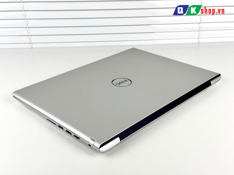 Laptop Dell Vostro 5471 Core i5 8250U / Ram 8GB / SSD 256GB / 14"FHD / AMD 530 4GB