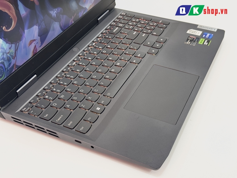 Laptop Lenovo LOQ 15IRH8 Core I7-13620H / Ram 16GB / SSD 512GB PCIE / 15.6 FHD 144HZ / RTX 4050 6GB