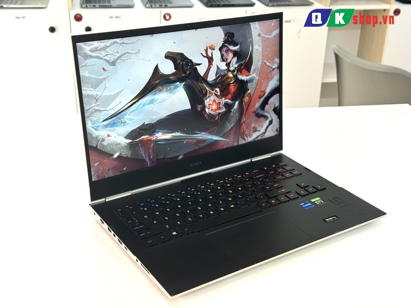 Laptop HP Omen 16 B0005DX  Core i7 - 11800H / Ram 16GB / SSD 512GB/ 16" 2K5  165Hz / RTX 3070 8GB