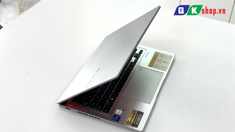 Laptop ASUS Vivobook 14 OLED A1405ZA-KM264W Core I5-12500H / 16GB / 512GB PCEI / 14"  2.8K OLED