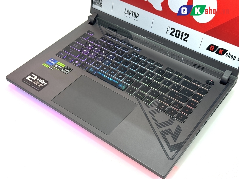 Laptop ASUS ROG Strix G16 G614JU-N3777W Core I7-13650HX / RAM 32GB / SSD 512GB PCIE / 16.0 FHD+ 165Hz/ VGA 6GB RTX4050