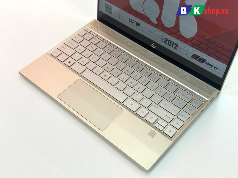Laptop HP Envy 13 AQ1022TU  Core I5-10210U / RAM 8GB / SSD 512GB /13.3FHD