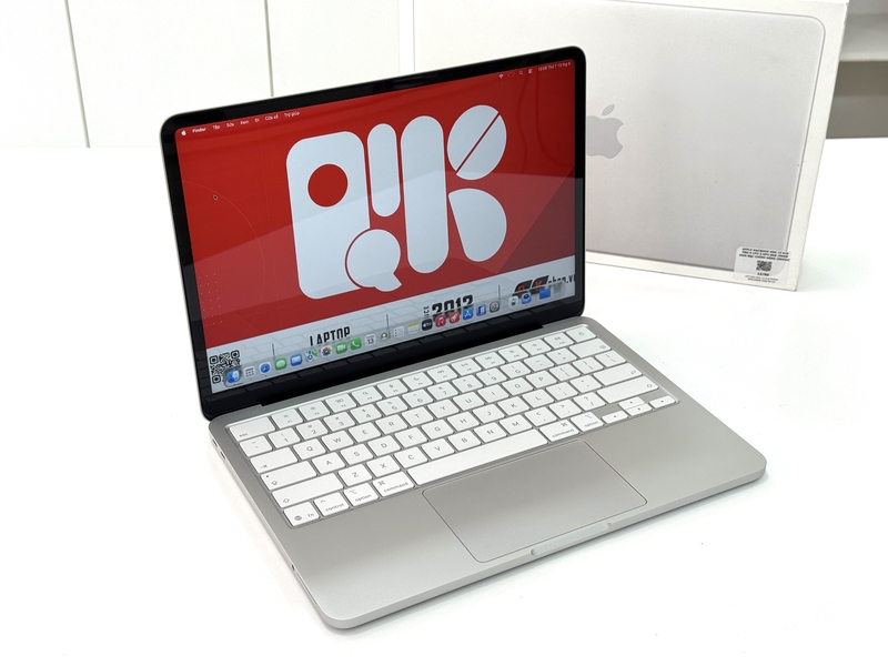 MacBook Neo 13 inch A18 Pro 2026 6CPU 5GPU /Ram 8GB / SSD 256GB / 13"2K