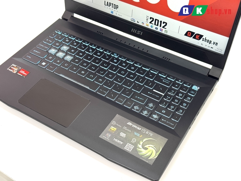 Laptop MSI Gaming Bravo 15 B7ED-010VN Ryzen 5-7535HS / RAM 16GB / SSD 512GB PCIE / 15.6 FHD / VGA 4GB RX6550M