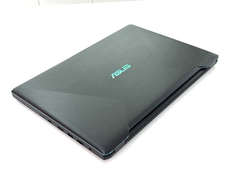 LAPTOP ASUS F570ZD-FY414T Ryzen 5 2500U / RAM 16GB / SSD 512GB / 15.6″ FHD / RTX 1050 4GB