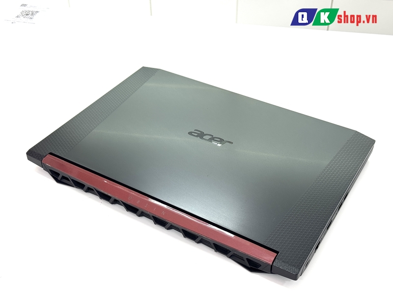 Laptop Acer Nitro 5 AN 515-43-R84R  Ryzen 5 - 3550H / RAM 8GB / SSD 256GB / 15.6" FHD /  RTX 560X 4GB