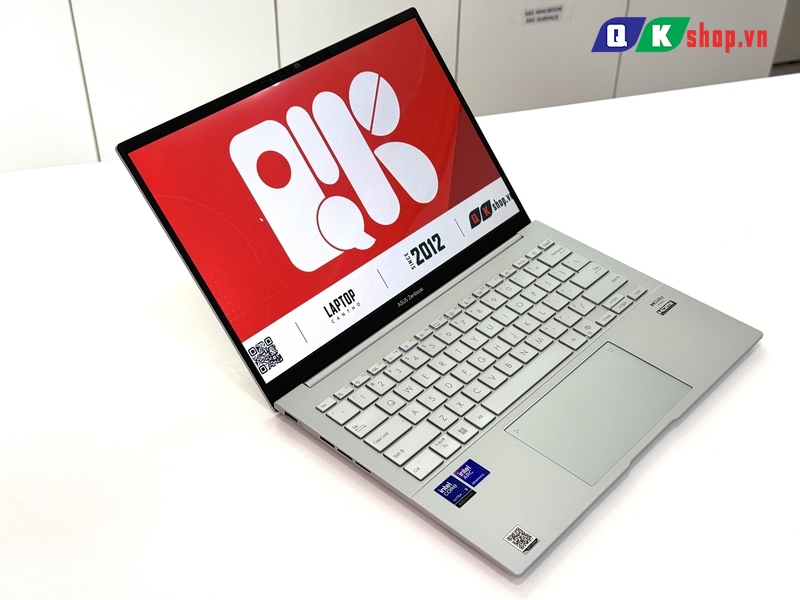 Laptop ASUS Zenbook 14 UX3405CA Untra 9 - 285H / RAM 32GB / SSD 1TB PCIE / 14" 2K8  OLED  120Hz
