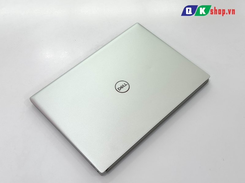 Laptop Dell Inspiron 16 5625 - Ryzen 7 - 5825U / Ram 8GB / SSD 512GB / 16.0 FHD+