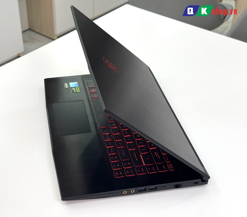 Laptop MSI Gaming GF63 Thin 12UCX 873VN Core i5-12450H / Ram 16GB / SSD 512GB / 15.6" FHD  144hz / RTX 2050 - 4GB