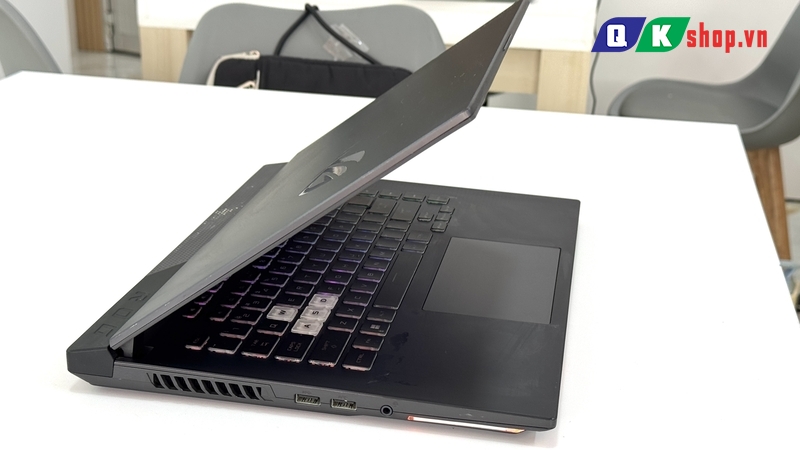 Laptop ASUS Gaming Rog Strix G15 G513IH HN015W R7 - 4800H / Ram 16GB /SSD  512GB PCIE / 15.6 IPS 144Hz / VGA 4GB GTX1650