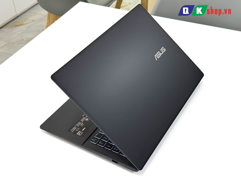 Laptop ASUS Gaming V16 V3607VM-RP044W CORE 7-240H / Ram 16GB / SSD 1TB PCIE  / 16.0 WUXGA 144Hz/ VGA 8GB RTX5060