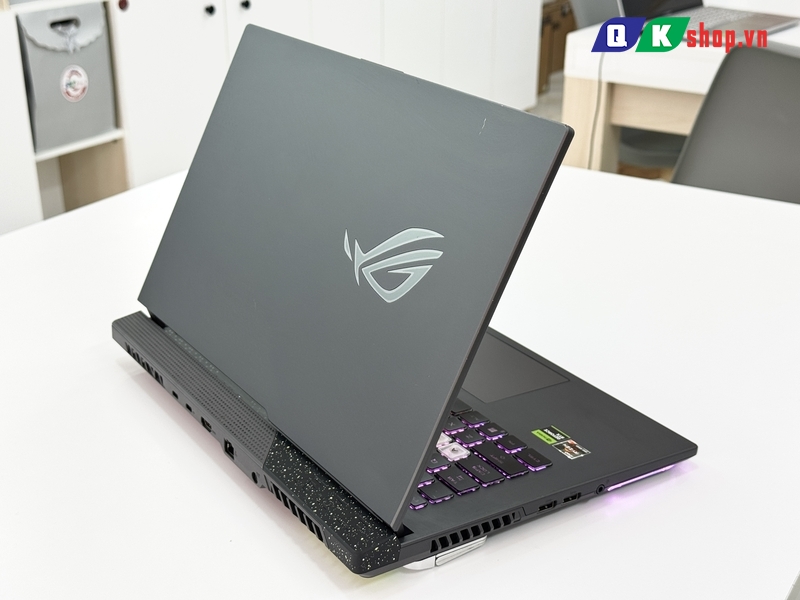 Laptop Asus ROG Strix G513RC-HN038W Ryzen 7 6800HS / Ram 8GB / SSD 512GB / 15.6 " FHD / RTX 3050 4GB