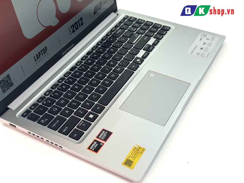 Laptop ASUS VivoBook 15 M1502NAQ-BQ021W Ryzen 5-150 / Ram 16GB / SSD 512GB PCIE / 15.6 FHD