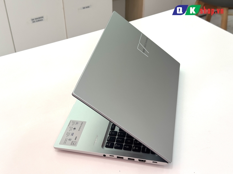 Laptop ASUS VivoBook 15 M1502NAQ-BQ021W Ryzen 5-150 / Ram 16GB / SSD 512GB PCIE / 15.6 FHD
