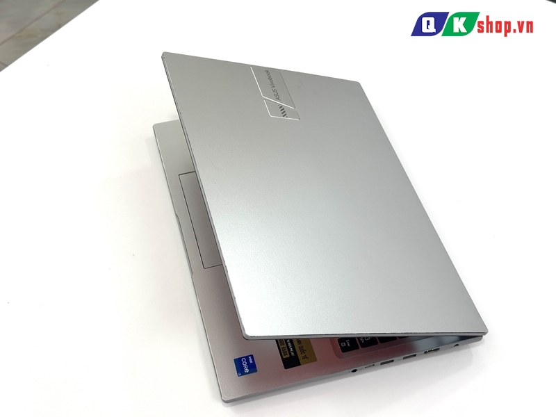 Laptop Asus VivoBook 16 X1605VA-MB105W Core I5 - 1335U / Ram 8GB / SSD 512GB PCIE / 16.0 WUXGA
