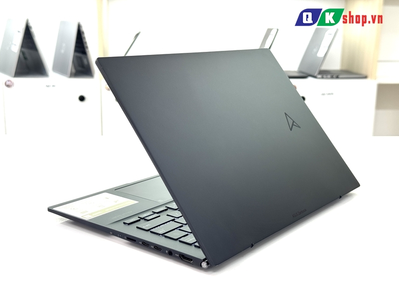 Laptop ASUS Zenbook 14 OLED UM3402YA-KM826W - Ryzen 5 - 7430U / RAM 16GB / SSD 512GB PCIE / 14.0 OLED 2.8K