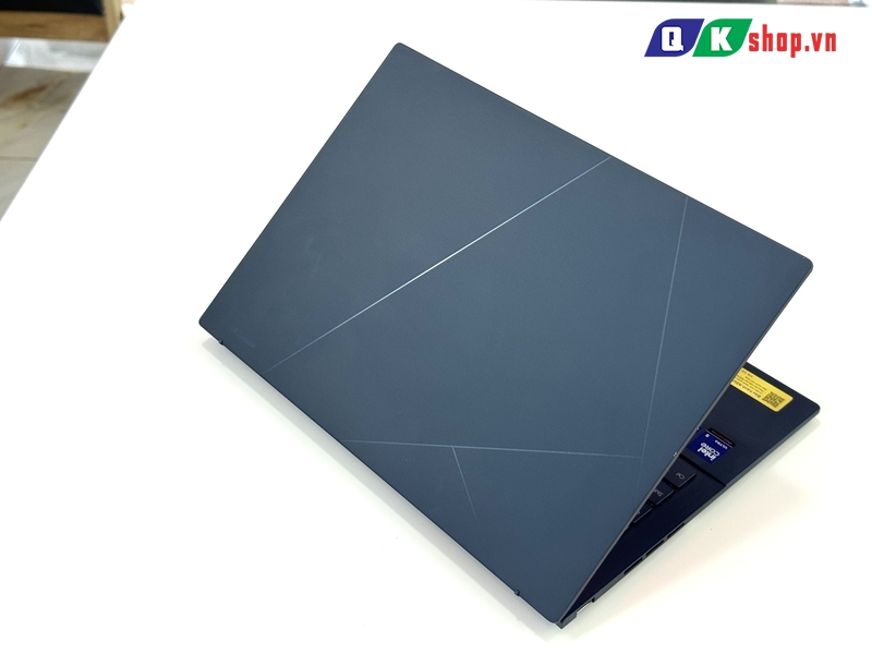Laptop ASUS Zenbook 14 UX3405CA-PZ187WS Untra 5 - 225H / Ram 16GB / SSD 512GB  / 14.0 3K OLED 120HZ