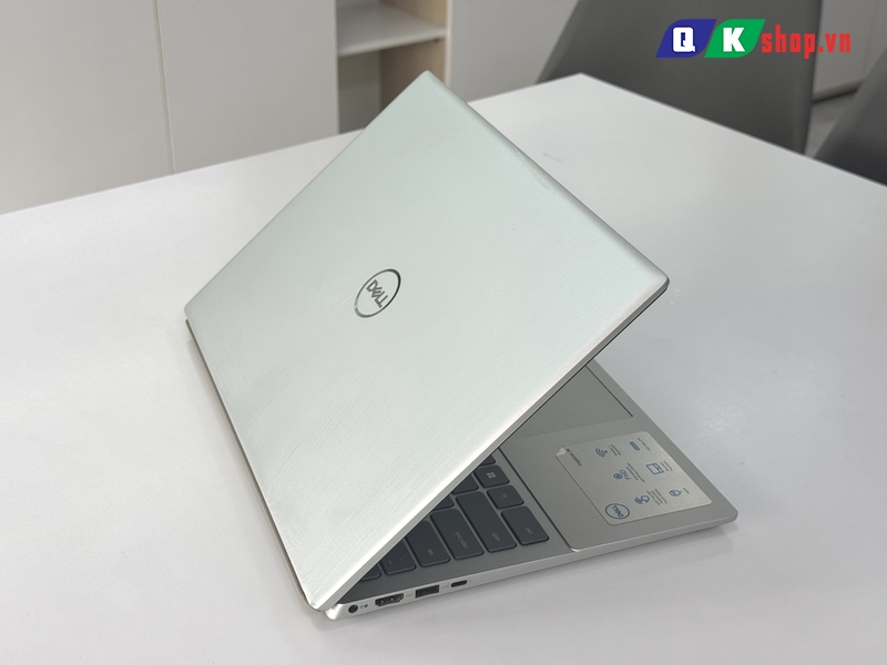 Laptop Dell Inspiron 14 5425 - Ryzen 5 5625U / Ram 16GB / SSD 512GB / FHD 14 inch Cảm ứng