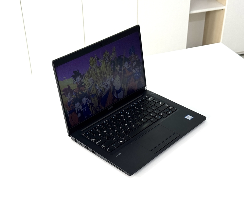 Laptop Dell Latitude 7390 Core i7 8650U / Ram 8GB / SSD 256GB / 13.3"FHD IPS