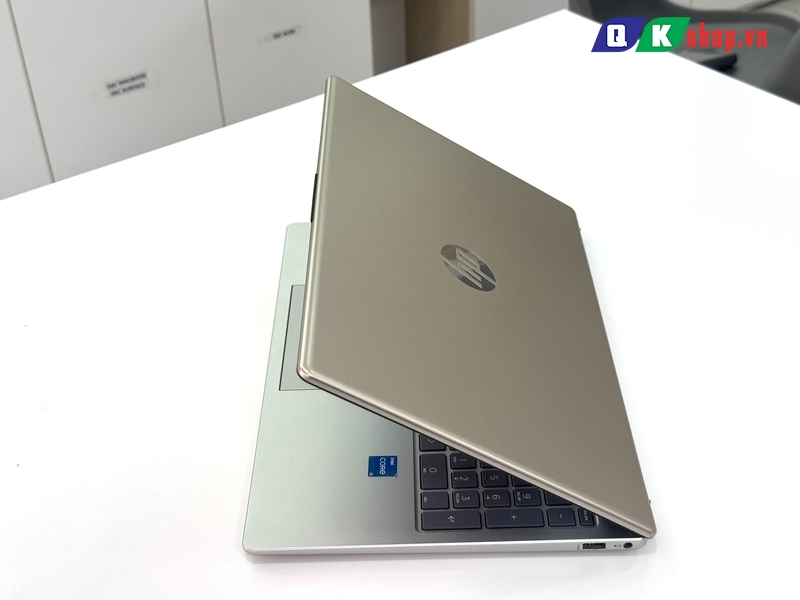 Laptop HP 15-FD0303TU - Core I3-1315U / Ram 8GB / SSD 512GB PCIE / 15.6 FHD
