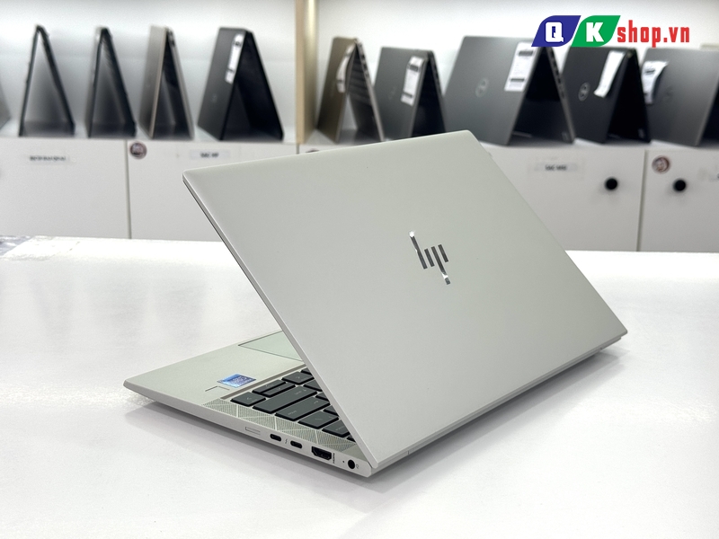 Laptop HP Elitebook 830 G8 Core i7-1185G7 / Ram 8GB / SSD 256GB / 13.3"  FHD