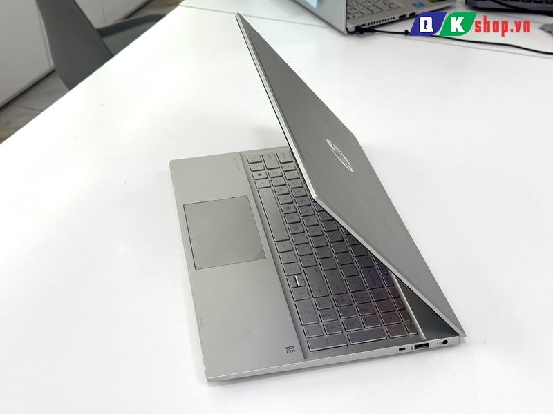 Laptop HP Pavilion 15-EG0542TU Core I3 - 1125G4 / Ram 8GB / SSD 256GB / 15.6" FHD
