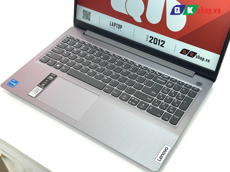 Laptop Lenovo IdeaPad Slim 3 15IAU7 Core i3 - 1215U / 8GB / SSD 256GB /  15.6inch FHD