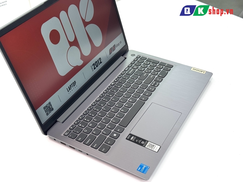 Laptop Lenovo IdeaPad Slim 3 15IAU7 Core i3 - 1215U / 8GB / SSD 256GB /  15.6inch FHD