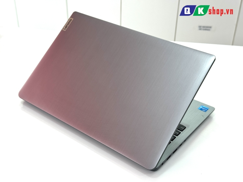 Laptop Lenovo IdeaPad Slim 3 15IAU7 Core i3 - 1215U / 8GB / SSD 256GB /  15.6inch FHD