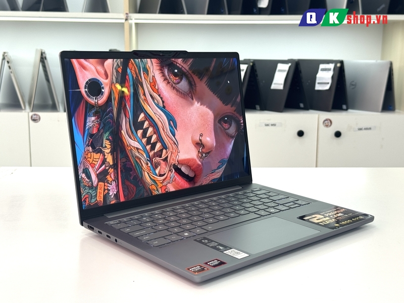 Laptop Lenovo IdeaPad Slim 5 OLED 14AKP10 RYZEN AI 5 340 / Ram 32GB / SSD 512GB PCIE / 14.0 WUXGA