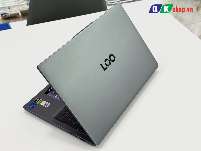 Laptop Lenovo LOQ 15IAX9E Core I5 - 12450HX / RAM 16GB / SSD 512GB PCIE/ 15.6 FHD  144Hz / VGA 6GB RTX3050