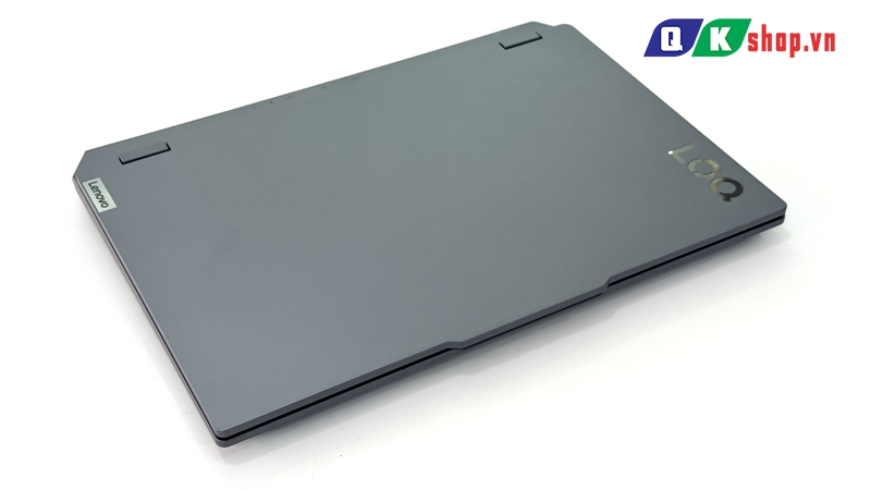 Laptop Lenovo LOQ 15IRX9 83DV012LVN Core I5-13450HX / Ram 12GB / SSD 512GB PCIE  15.6 FHD / VGA 6GB RTX3050