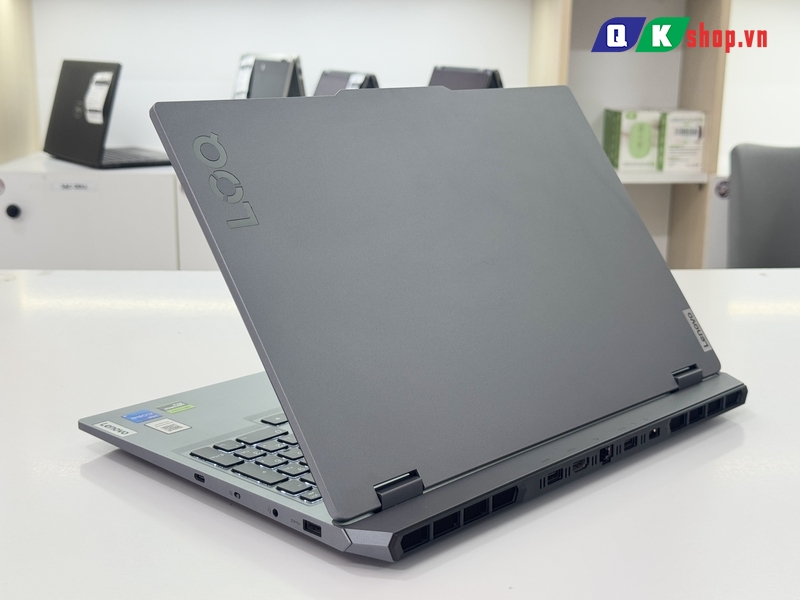 Laptop Lenovo LOQ 15IRX9  Core I5-13450HX / Ram 12GB / SSD 512GB PCIE  15.6 FHD / VGA 6GB RTX3050