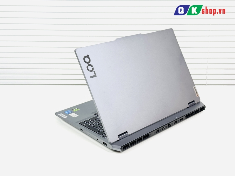 Laptop Lenovo LOQ Gaming 15IRX9 Core i5-12450HX / Ram 16GB / SSD 512GB / 15.6"FHD 144Hz / RTX 2050 4GB