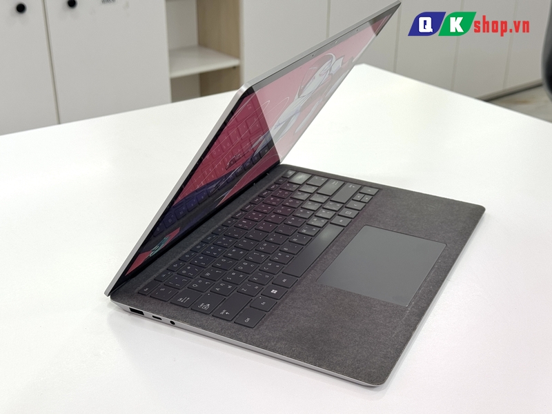 Surface Laptop 4 Core i7 - 1185G7 / Ram 16GB / SSD 512GB / 13.5 inch 2K Touch