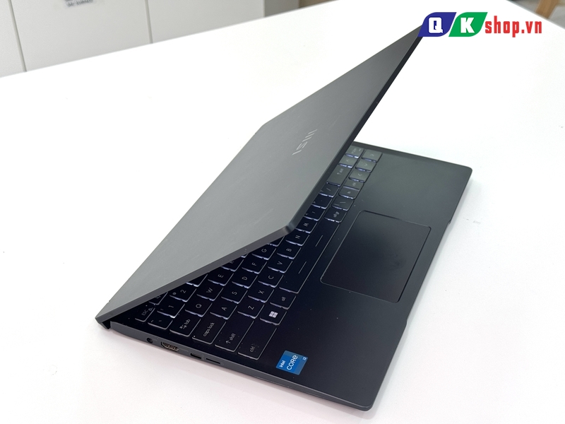Laptop MSI Modern 14 B11MOU-1027VN Core I3-1115G4 / Ram 8GB / SSD 256GB PCIE / 14.0 FHD