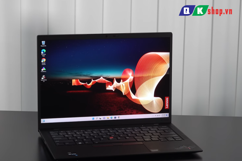 Lenovo ThinkPad X1 Carbon Gen 10 Core i7 1260P / Ram 16GB / SSD 512GB / 14"FHD+