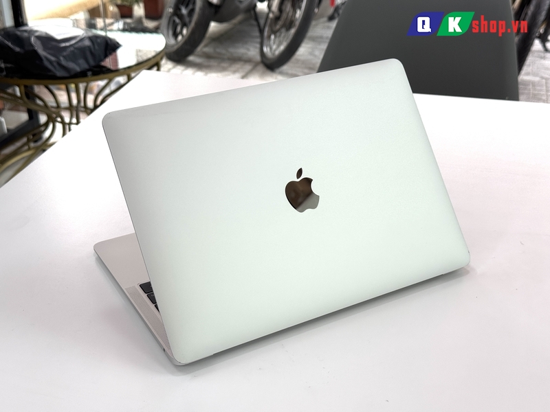 Macbook Air 13 2018 Core i5 / Ram 16 / SSD 256GB / 13" 2K Retina