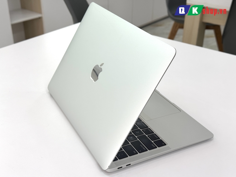 Macbook Air 13 2018 Core i5 / Ram 16 / SSD 256GB / 13" 2K Retina