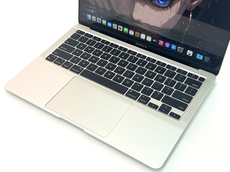 Macbook Air 13 M1 2020  - Apple M1 / Ram 8 / SSD 256GB / 13" 2K Retina