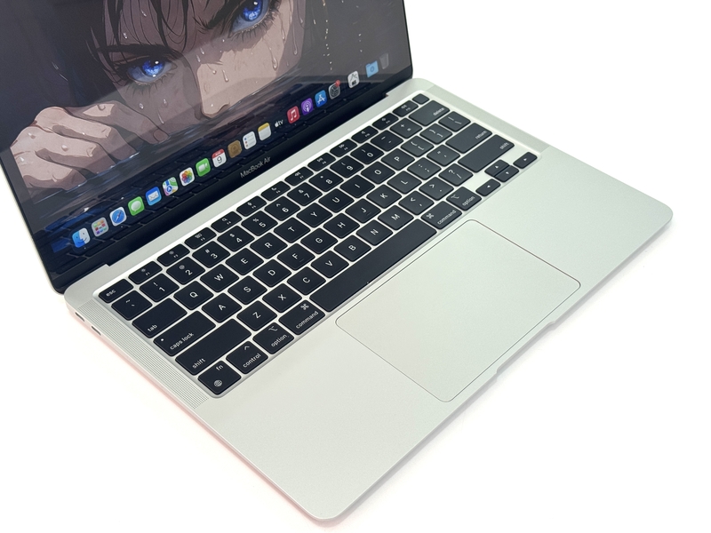 Macbook Air 13 M1 2020  - Apple M1 / Ram 8 / SSD 256GB / 13" 2K Retina