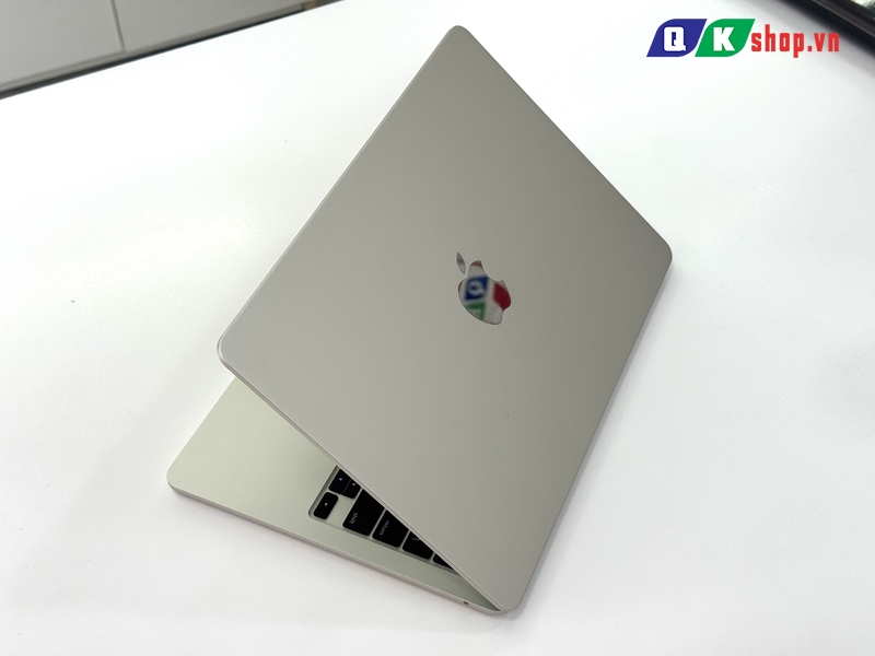 MacBook Air 13 M2 / Ram 16GB / SSD 256GB / 13.6" 2k Liquid Retina