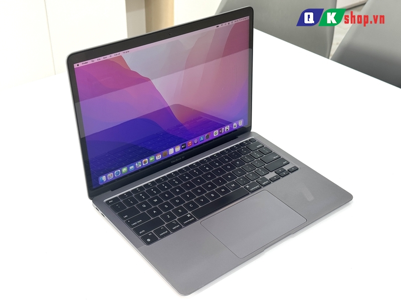 MacBook Air M1  2020 / Ram 8 GB / SSD 256 GB / 13.3 " Retina ( 2562x1600)