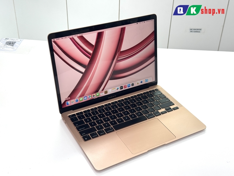 MacBook Air M1  2020 / Ram 8 GB / SSD 256 GB / 13.3 " Retina ( 2562x1600)