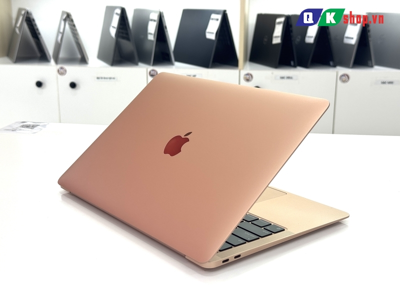 MacBook Air M1  2020 / Ram 8 GB / SSD 256 GB / 13.3 " Retina ( 2562x1600)