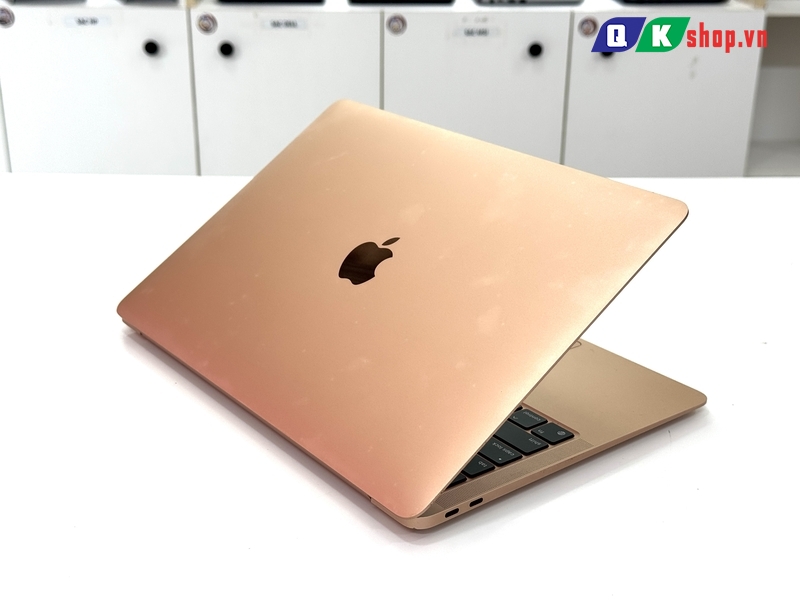 MacBook Air M1  2020 / Ram 8 GB / SSD 256 GB / 13.3 " Retina ( 2562x1600)