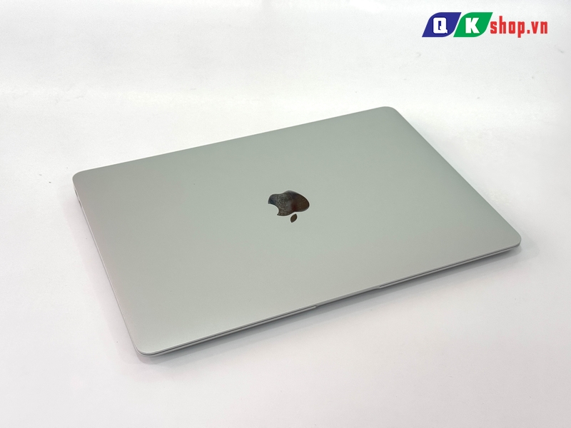 MacBook Air M1 / Ram 8 GB / SSD 256 GB / 13.3 " Retina ( 2562x1600)