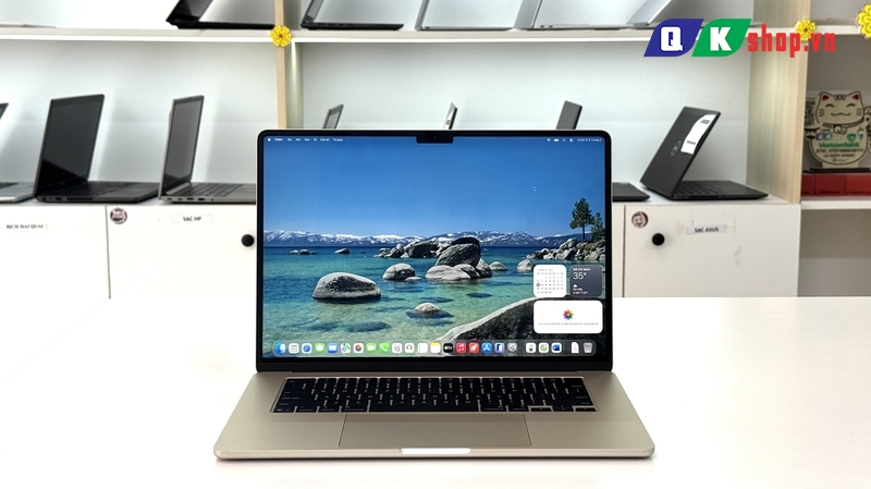 MacBook Air M4 15.3 inch 2025 10CPU 10GPU / Ram 16GB / SSD 256GB / 15.3 inch (2880 x 1864)