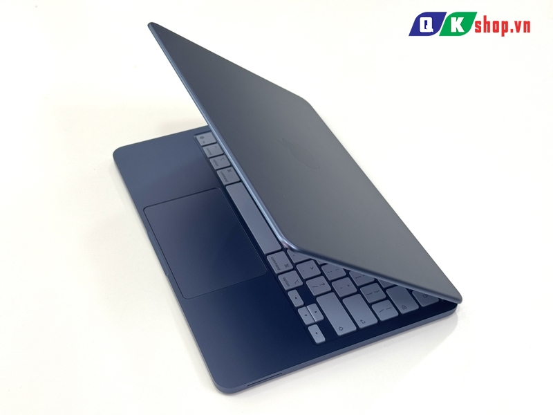 MacBook Neo 13 inch A18 Pro 2026 6CPU 5GPU /Ram 8GB / SSD 256GB / 13"2K