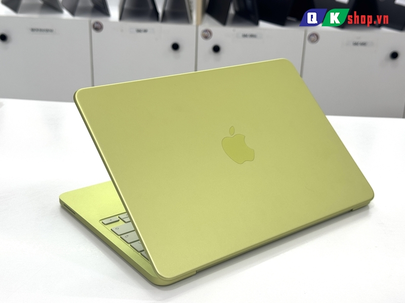 MacBook Neo 13 inch A18 Pro 2026 6CPU 5GPU /Ram 8GB / SSD 256GB / 13"2K